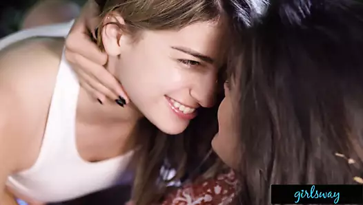 girlsway kristen scott masturbates süre fantasizing kızlar