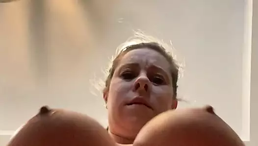 wetmom38 sikişing amcık için orgazm ile dildo