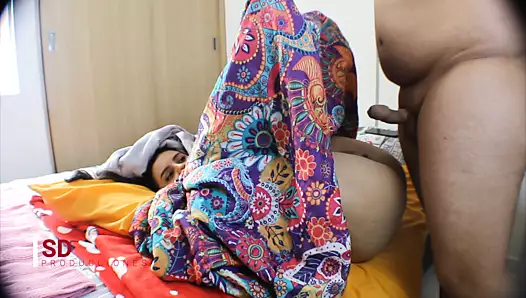 Üvey Kardeşine Doğum Günü Hediyesi Veriyor - Melanie Caceres - İspanyolca Porno