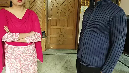 bir arkadaşım ona bir seks hikayesi anlattığında genç saara baştan çıkarıldı