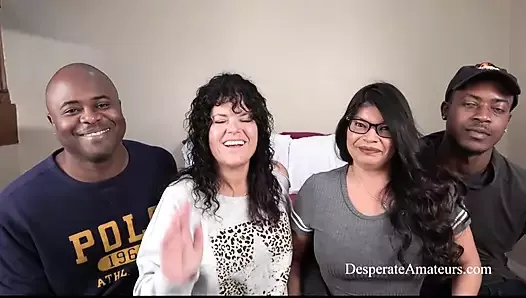 mynx ve karla geri döndüler. bir süredir arkadaş oldular ve birlikte film çekmek istediler. kızlar aşağı inmeye başlar.