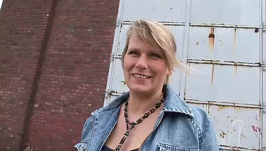 o Alman sıkı amcık içine attır seviyor