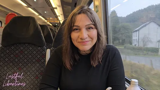 Baştan çıkarıcı olgun milf üvey annem ile bir yatak paylaşımı macerası