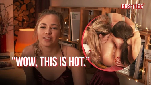 Ersties - ateşli Sarışın bebek iki Strapons Tarafından Nüfuz Edilir