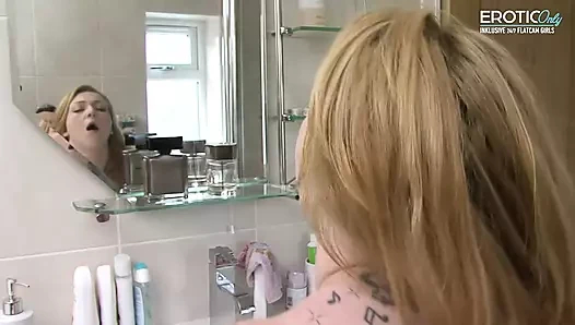 Üvey Kızlarımın Yaramaz Sıkı Deliği - Uyum Hüküm Sürüyor