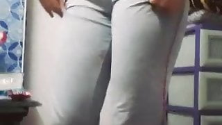 seksi Türk orospu arkadan sallayarak dans